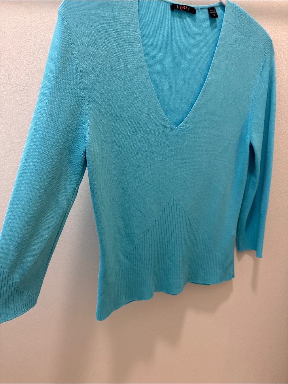 Cyrus Women's V-Neck Lightweight Sweater - Turquoise M - Picture 3 of 6